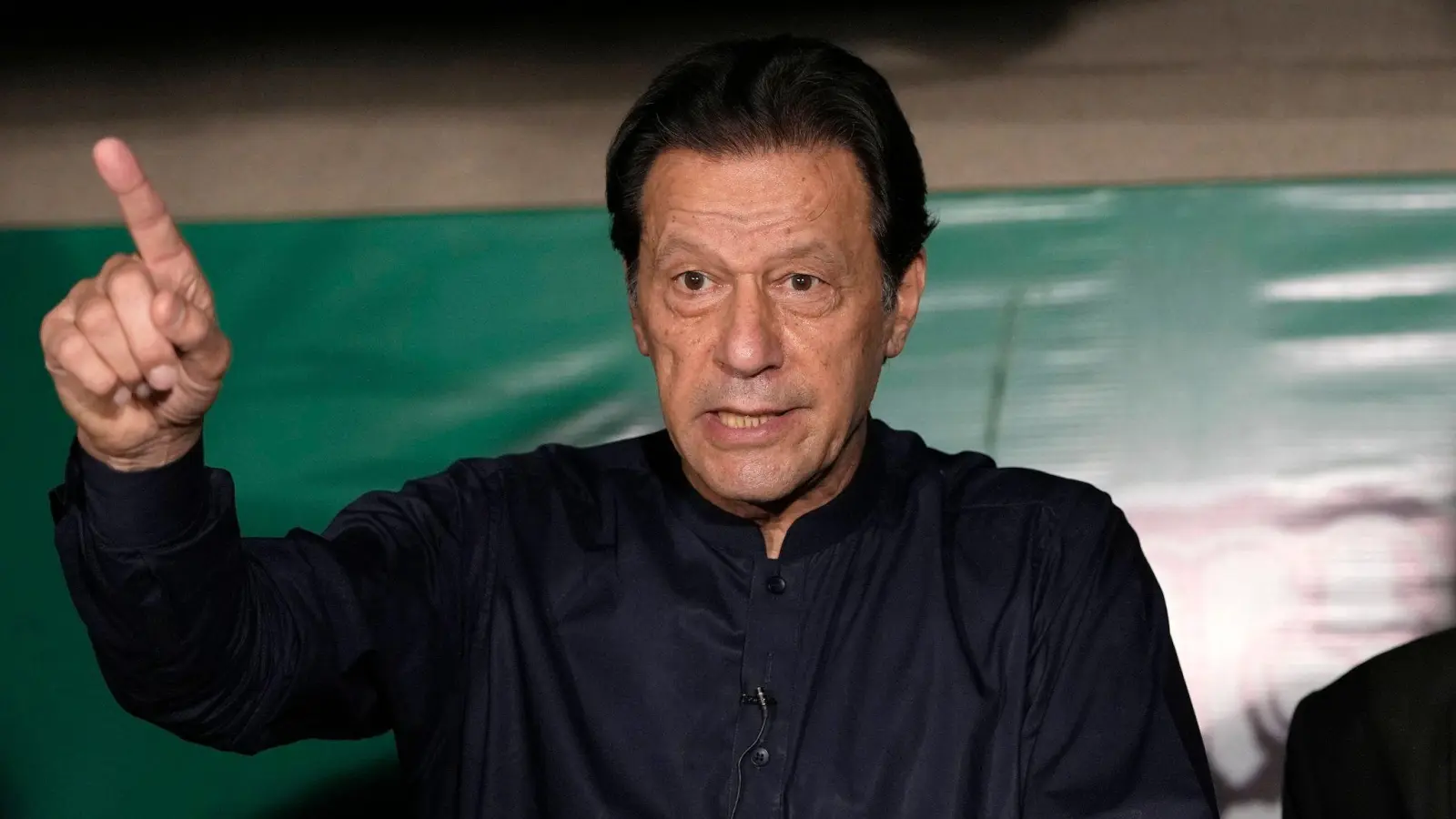 Ex-Premierminister Imran Khan befindet sich derzeit in Untersuchungshaft. (Foto: K.M. Chaudary/AP/dpa)