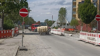 Die neugestaltete Erkenbrechtallee nimmt Konturen an.  (Foto: Alexander Rausch)