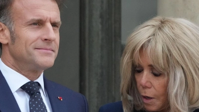 Brigitte ist eine der engsten Vertrauten ihres Mannes, Emmanuel Macron. (Archivbild) (Foto: Michel Euler/AP/dpa)