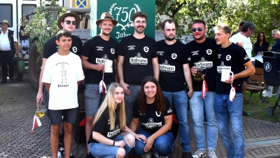 Für beste Laune ist im schönen Birkenfeld einmal mehr gesorgt. (Foto: Gudrun Schwarz-Köhler)