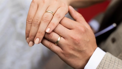 Klingbeil will mit einer Reform des Ehegattensplittings für mehr Vollzeitarbeit sorgen. (Foto: Rolf Vennenbernd/dpa)