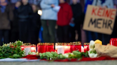 Im Gegensatz zum Rückgang bei den Tötungsdelikten stiegen die registrierten Opferzahlen bei allen anderen gegen Frauen gerichteten Straftaten an. (Archivbild) (Foto: Moritz Frankenberg/dpa)