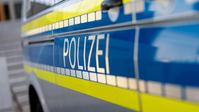 Die Polizei vermutet, dass es sich bei der Substanz um Buttersäure handelt. (Symbolbild) (Foto: Daniel Karmann/dpa)