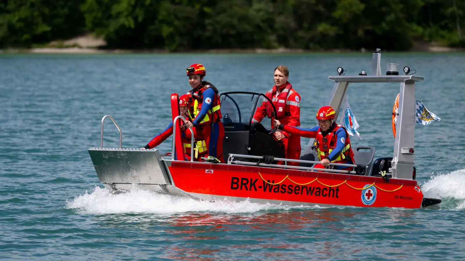 Rettungskräfte konnten den Mann nur noch leblos bergen. (Symbolbild) (Foto: A4366 Sven Hoppe/dpa)