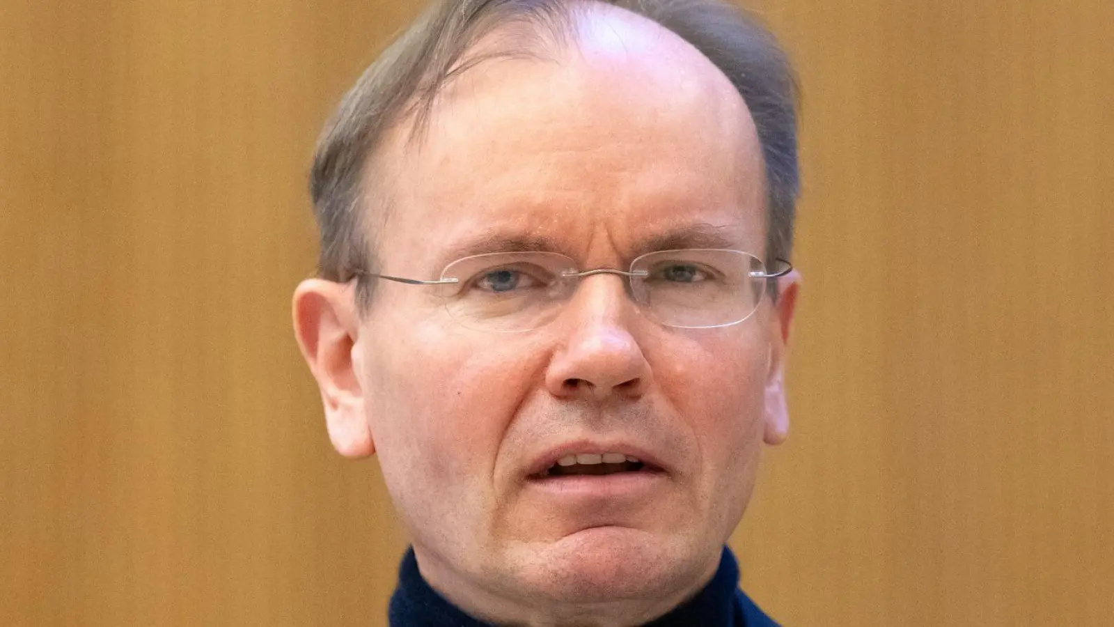 Ex-Wirecard-Chef Markus Braun muss sich parallel zum Strafprozess auch in einem Zivilprozess verantworten. Insolvenzverwalter Michael Jaffé will Braun und weitere Beklagte  persönlich für die immensen Verluste haftbar machen. (Foto: Sven Hoppe/dpa)