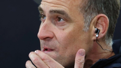 Oliver Mintzlaff sprach nach dem Spiel zu den Leipziger Profis. (Archivbild) (Foto: Jan Woitas/dpa)