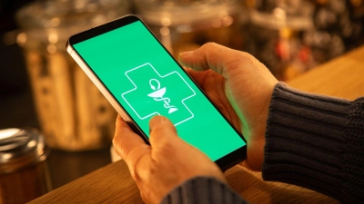 Digital einreichen: Viele Krankenkassen ermöglichen es, Nachweise bequem per App oder Onlineportal hochzuladen. (Foto: Christin Klose/dpa-tmn)