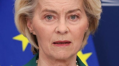 EU-Kommissionspräsidentin Ursula von der Leyen wirbt für eine EU-App zur Altersverifikation in der Online-Welt.  (Foto: Omar Havana/AP/dpa)