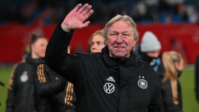 Horst Hrubesch bleibt vorerst Interims-Bundestrainer der deutschen Fußballerinnen. (Foto: Sebastian Christoph Gollnow/dpa)