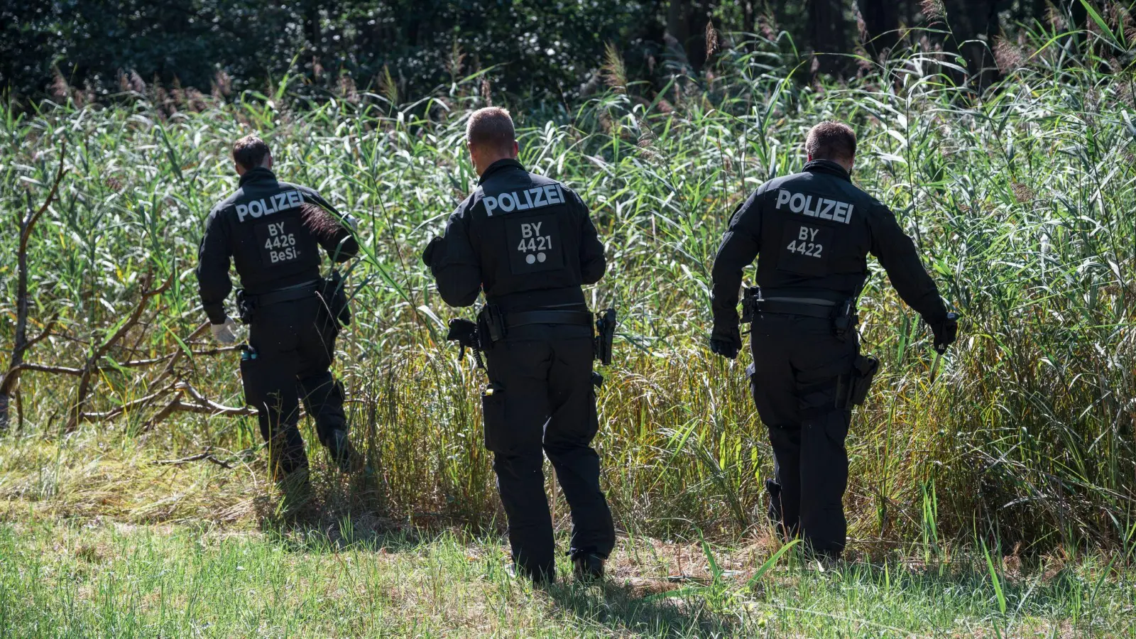 Mehrere Suchaktionen nach der 33-Jährigen blieben im vergangenen Jahr ohne Erfolg. (Archivbild) (Foto: Daniel Vogl/dpa)