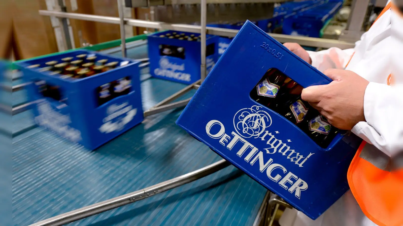 Bei der Großbrauerei Oettinger ist ein Schlichtungsversuch gescheitert. (Archivbild) (Foto: Peter Steffen/dpa)