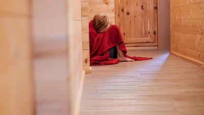 Eine LMU-Studie soll Vorwürfe sexualisierter Gewalt in einem evangelischen Kinderheim in Willmars wissenschaftlich aufarbeiten. (Symbolbild) (Foto: Annette Riedl/dpa)