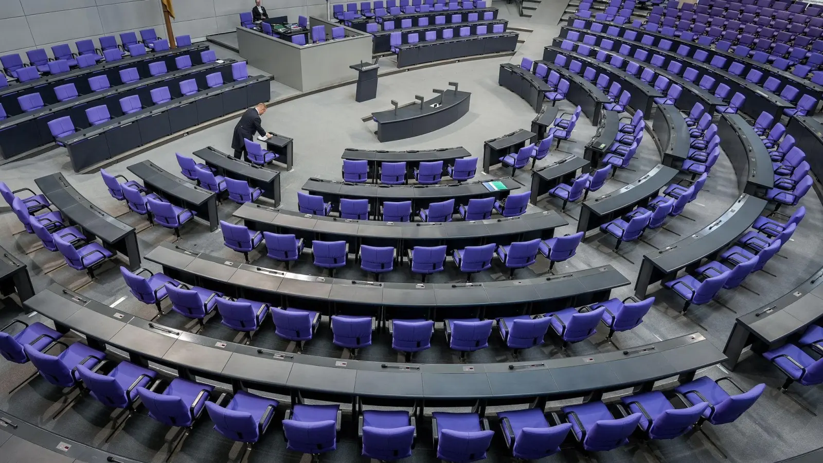 Einer aktuellen Umfrage zufolge gibt es bei den Zustimmungswerten der Parteien derzeit kaum Veränderungen. (Archivbild) (Foto: Kay Nietfeld/dpa)