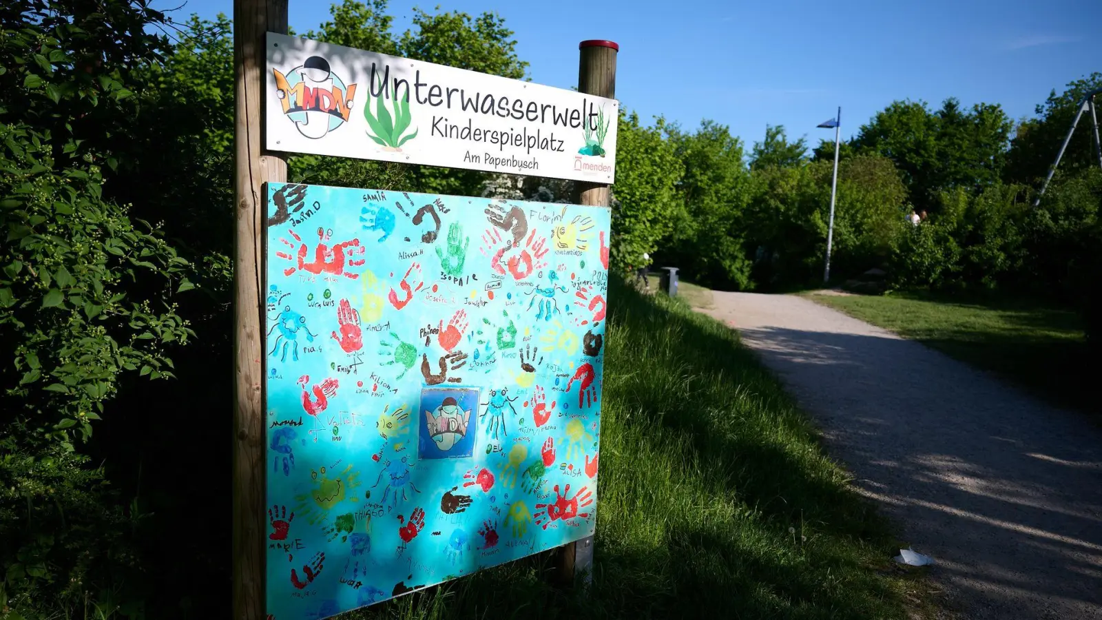 Demr Tat auf dem Spielplatz soll bisherigen Ermittlungen zufolge ein Streit zwischen mehreren Personen vorausgegangen sein. (Foto: Bernd Thissen/dpa)