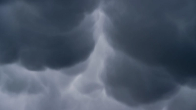 Dunkle Regenwolken. (Foto: Patrick Pleul/dpa-Zentralbild/dpa)