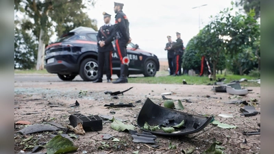 Auf das Auto eines bekannten italienischen TV-Journalisten wurde ein Anschlag verübt. (Foto: Cecilia Fabiano/LaPresse via AP/dpa)