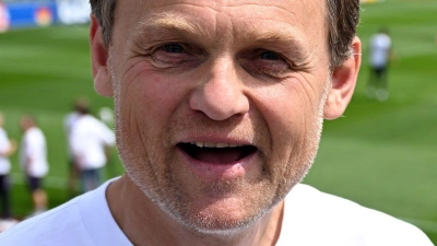 Adidas-Konzernchef Björn Gulden steht trotz guter Halbjahreszahlen unter Druck, weil die US-Zölle die Geschäfte belasten (Archivbild). (Foto: Federico Gambarini/dpa)