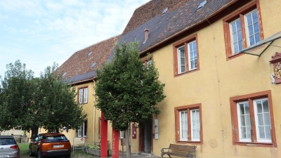 Das Auber Spital beherbergt ein Museum, eine Zahnarztpraxis und eine Familienberatungsstelle und ist künftig auch Anlaufstelle für medizinische Routinebetreuung durch eine Hausarztpraxis. (Foto: Alfred Gehring)