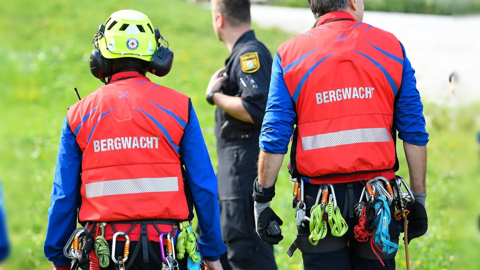 Der 13-jährige Junge wurde nach dem Sturz von der Bergwacht gerettet. (Symbolbild) (Foto: Uwe Lein/dpa)