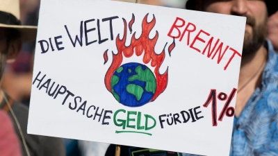 Die Unterstützung für Bewegungen für „Fridays for Future“ ist einer Umfrage zufolge leicht gesunken. (Archivbild) (Foto: Boris Roessler/dpa)