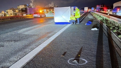 Teilsperrung der Autobahn 3: Ein Fußgänger ist bei ihrem Überqueren in Richtung Terminal 2 des Flughafens Frankfurt von einem Lastwagen erfasst und tödlich verletzt worden. (Foto: Mike Seeboth/dpa)