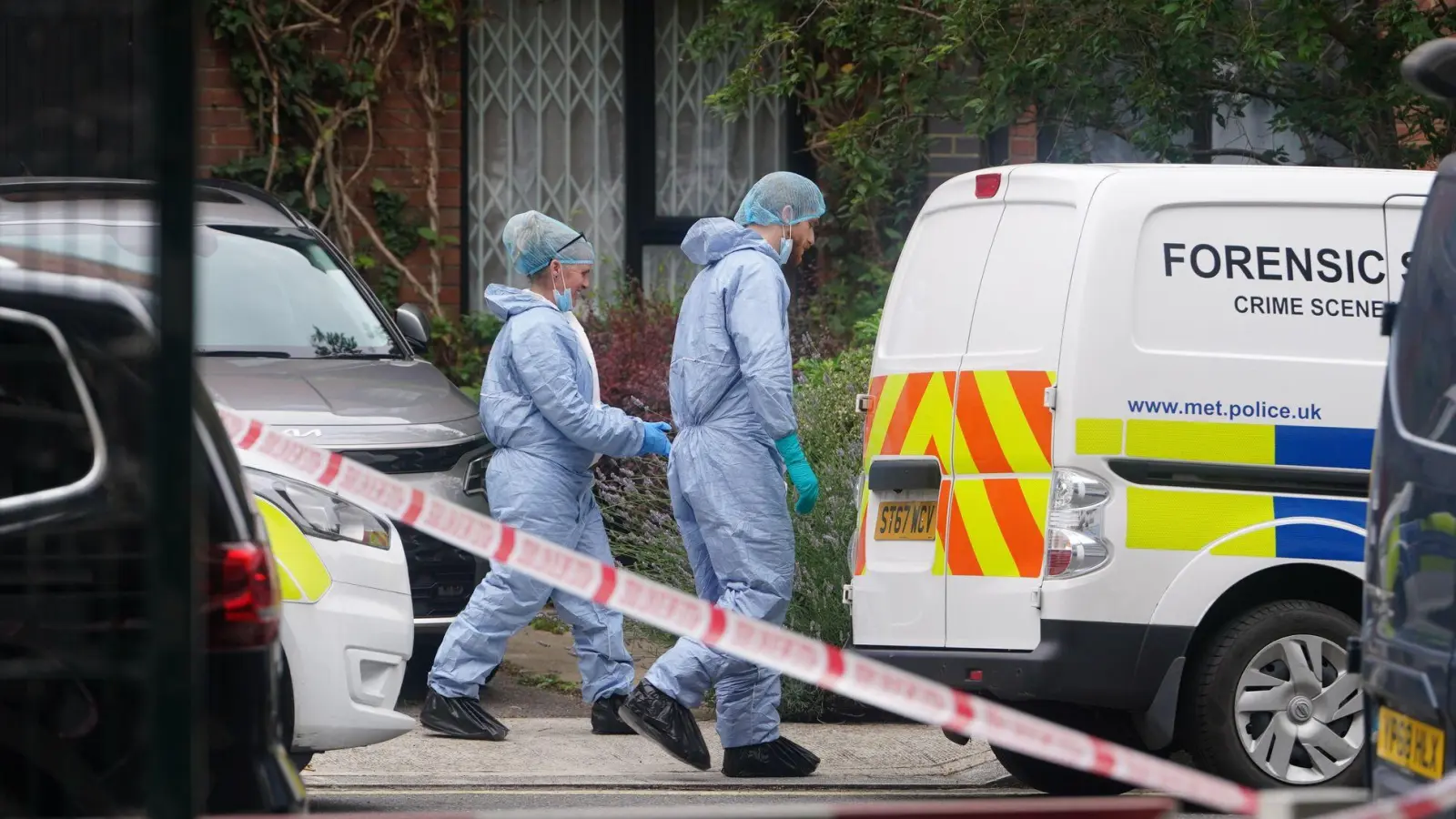 Die Polizei ermittelt auch in London. (Foto: Lucy North/PA Wire/dpa)