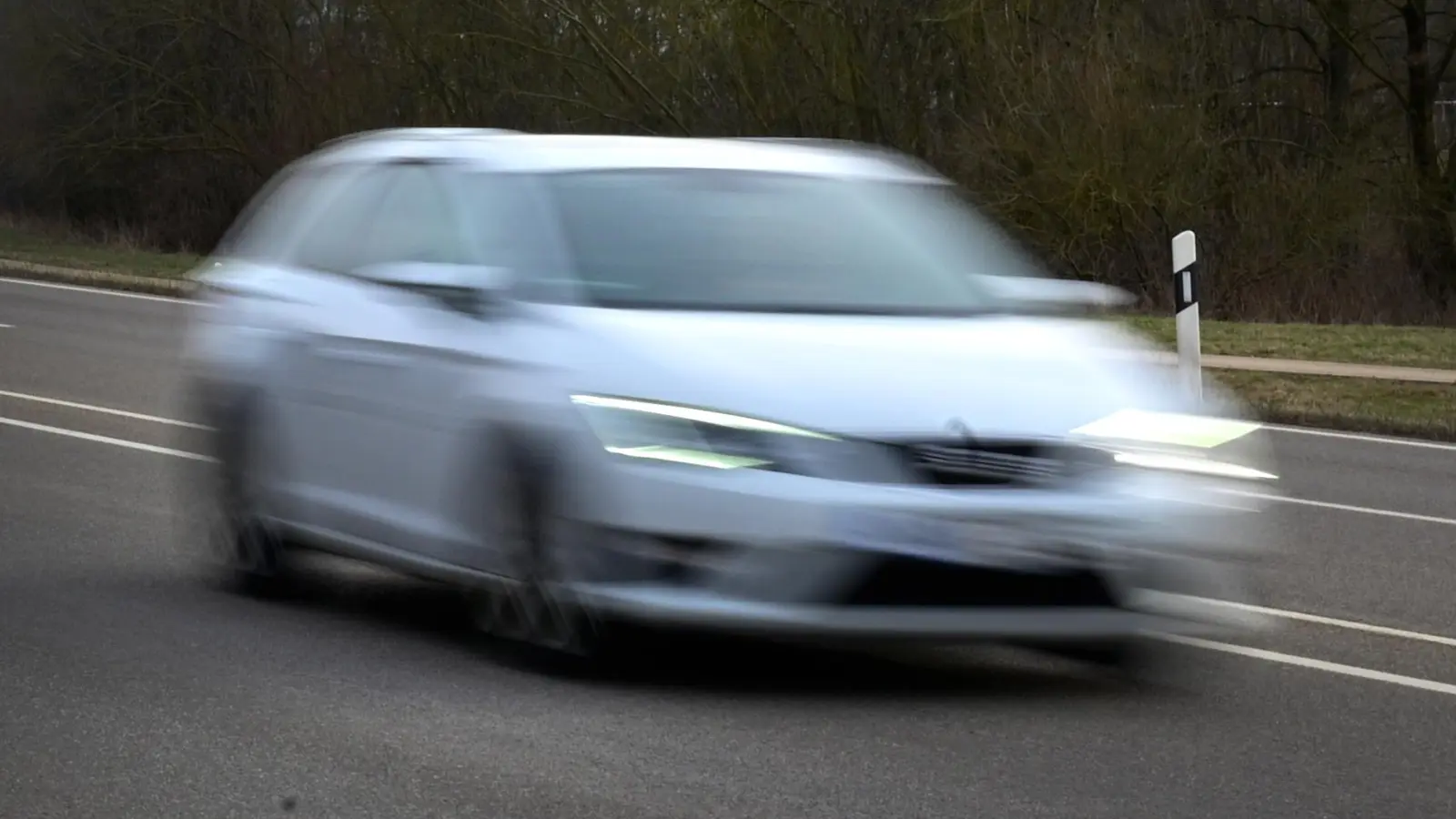 Die Maximalgeschwindigkeit in der Baustelle auf der A6 in Richtung Heilbronn bei Lichtenau beträgt 80 Kilometer pro Stunde.  (Symbolbild: Jim Albright)