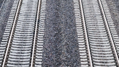 Der Lückenschluss der Werratalbahn würde je nach Trassenvariante zwischen 66 und 150 Millionen Euro kosten. (Archivbild) (Foto: Julian Stratenschulte/dpa)