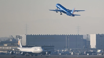 Bislang fliegt die Ita noch selten zum Lufthansa-Drehkreuz Frankfurt. (Foto: Arne Dedert/dpa)