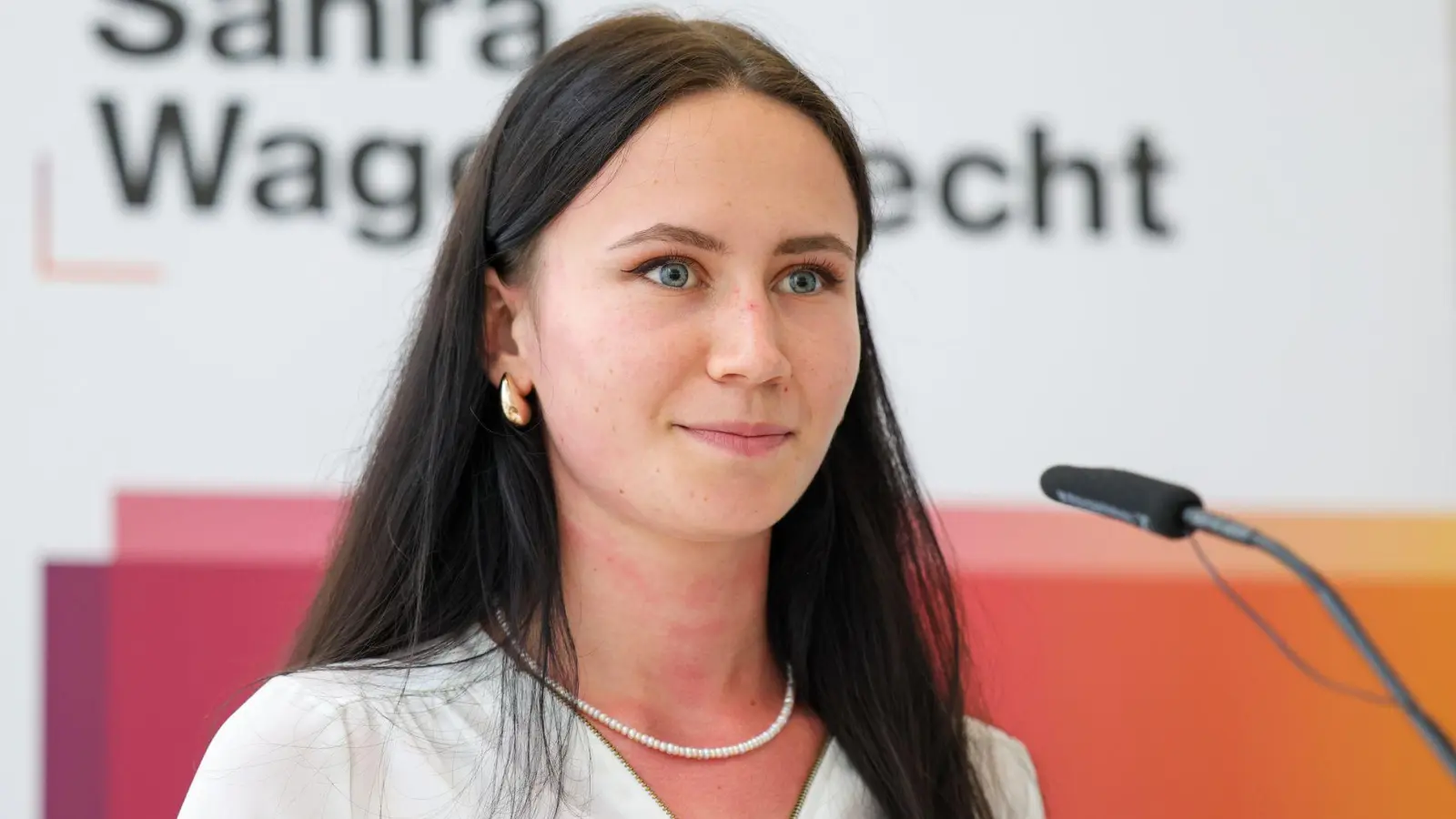 Anastasia Wirsing ist frischgewählte Bundesvorsitzende des BSW-Jugendbündnisses. (Foto: Christoph Reichwein/dpa)