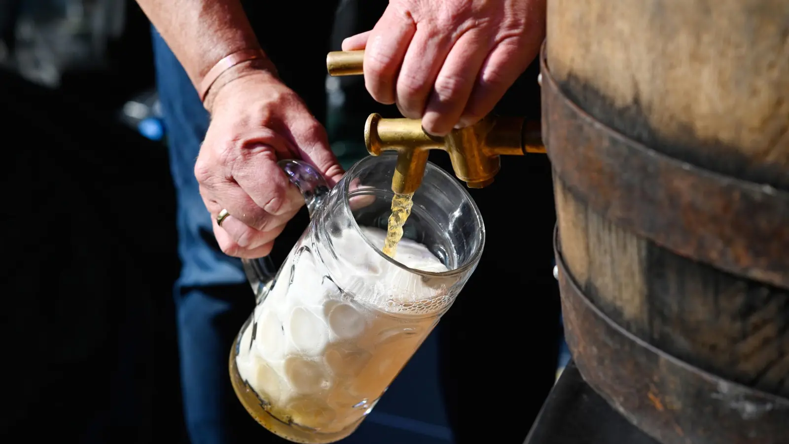 Bieranstich, Livemusik und ordentlich Trubel: Das sind die Impressionen unserer Reporter vom Ansbacher Altstadtfest 2023. (Foto: JIm Albright)