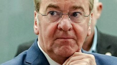 Pistorius bei SPD-Fraktion: Weg frei für Grundsatzdeal zur Wehrdienst-Reform (Foto: Kay Nietfeld/dpa)