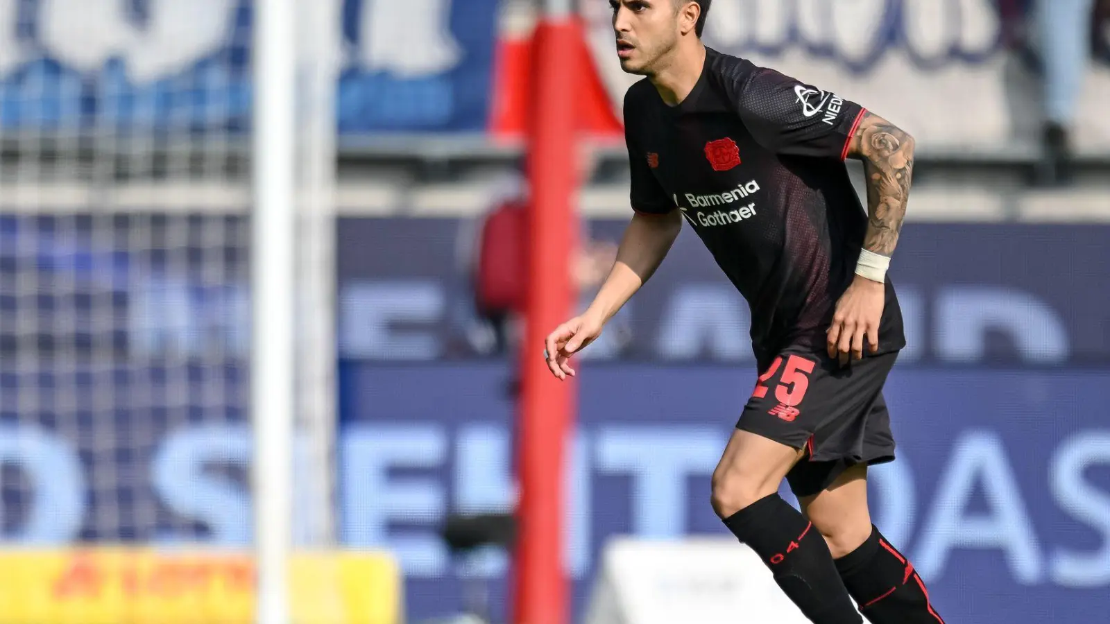 Wechselt Exequiel Palacios nach England? (Archivbild) (Foto: Harry Langer/dpa)
