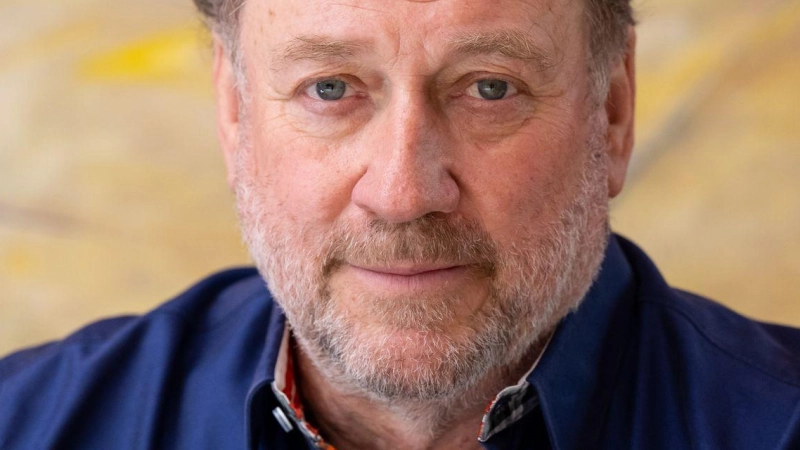 Musikproduzent Harold Faltermeyer hat den Weihnachtssong „The Sunny Side Of Christmas“ mitproduziert. (Archivbild) (Foto: Sven Hoppe/dpa)