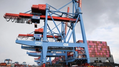 Die deutsche Wirtschaft steckt seit längerer Zeit in einer Schwächephase. (Archivbild) (Foto: Christian Charisius/dpa)