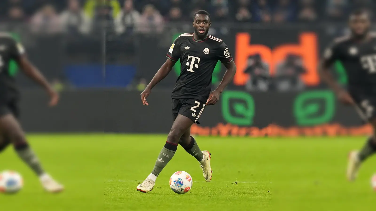 Verlängert er beim FC Bayern oder nicht? Dayot Upamecano.  (Foto: Marcus Brandt/dpa)