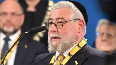 Oberrabbiner Pinchas Goldschmidt ist mit dem  Internationalen Karlspreis zu Aachen ausgezeichnet worden. (Foto: Henning Kaiser/dpa)