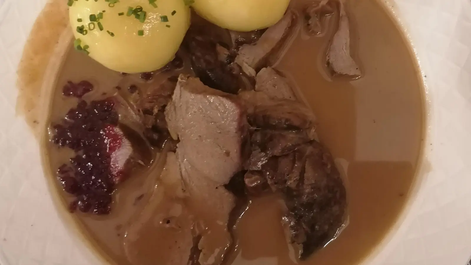 Der leckere Kirchweihbraten dürfte auch in diesem Jahr auf vielen Tellern landen.  (Foto: Fritz Zinnecker)