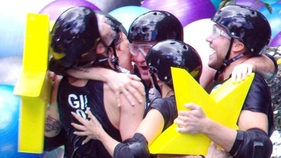 Beim Spiel „Creek der Sterne“ mussten die Stars kurz vor dem Finale noch einmal alle Kräfte mobilisieren. (Handout) (Foto: RTL/dpa)