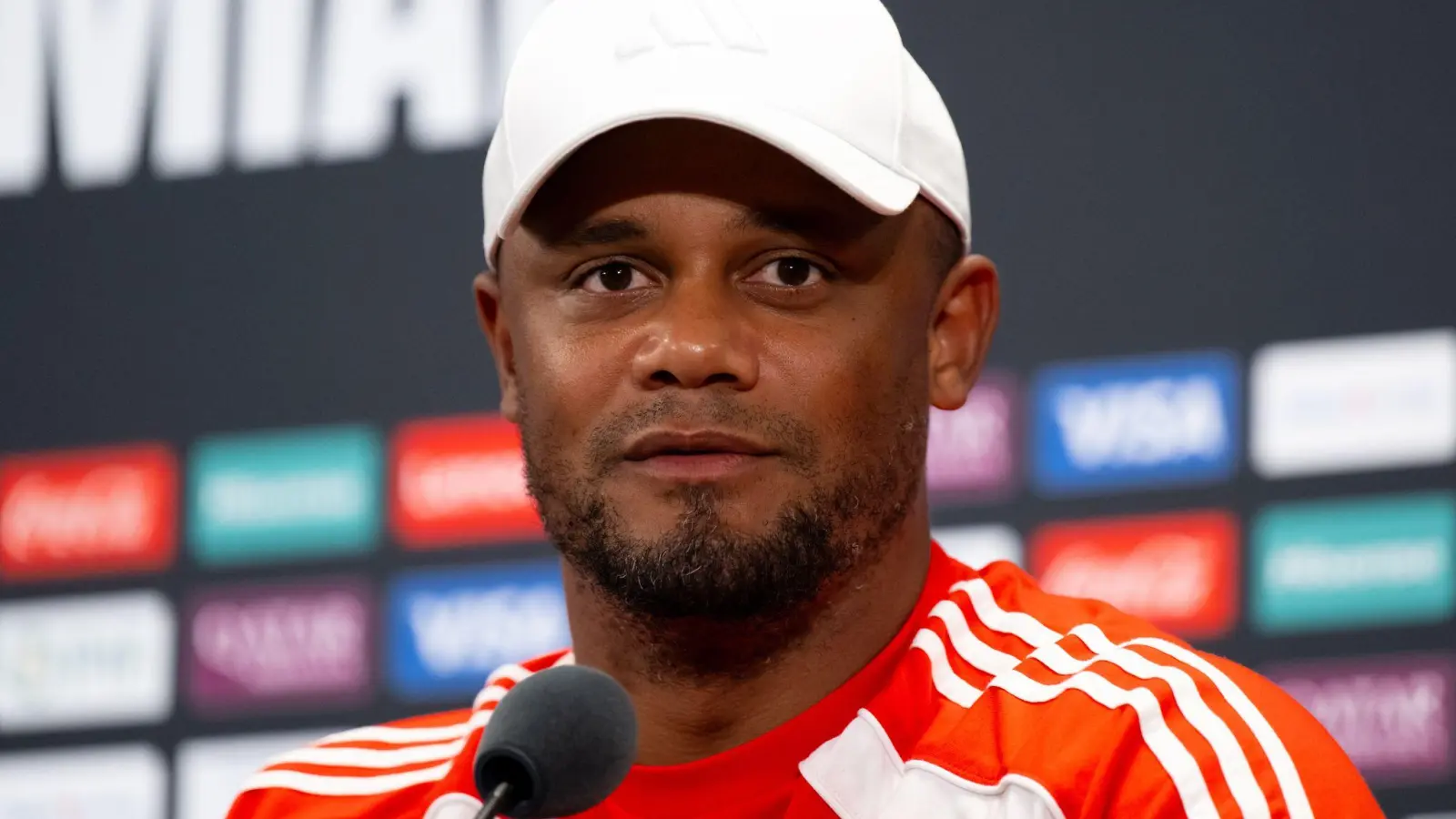 Vincent Kompany rechnet mit einem emotionalen Spiel in Miami. (Foto: Sven Hoppe/dpa)