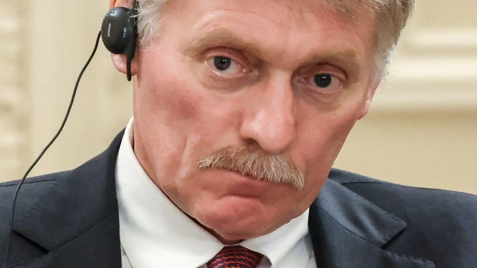 Kremlsprecher Dmitri Peskow hat bekräftigt, dass Russland kein Interesse an einem Waffenstillstand im Ukraine-Krieg hat. (Archivbild) (Foto: Vyacheslav Prokofyev/Pool Sputnik Kremlin/dpa)