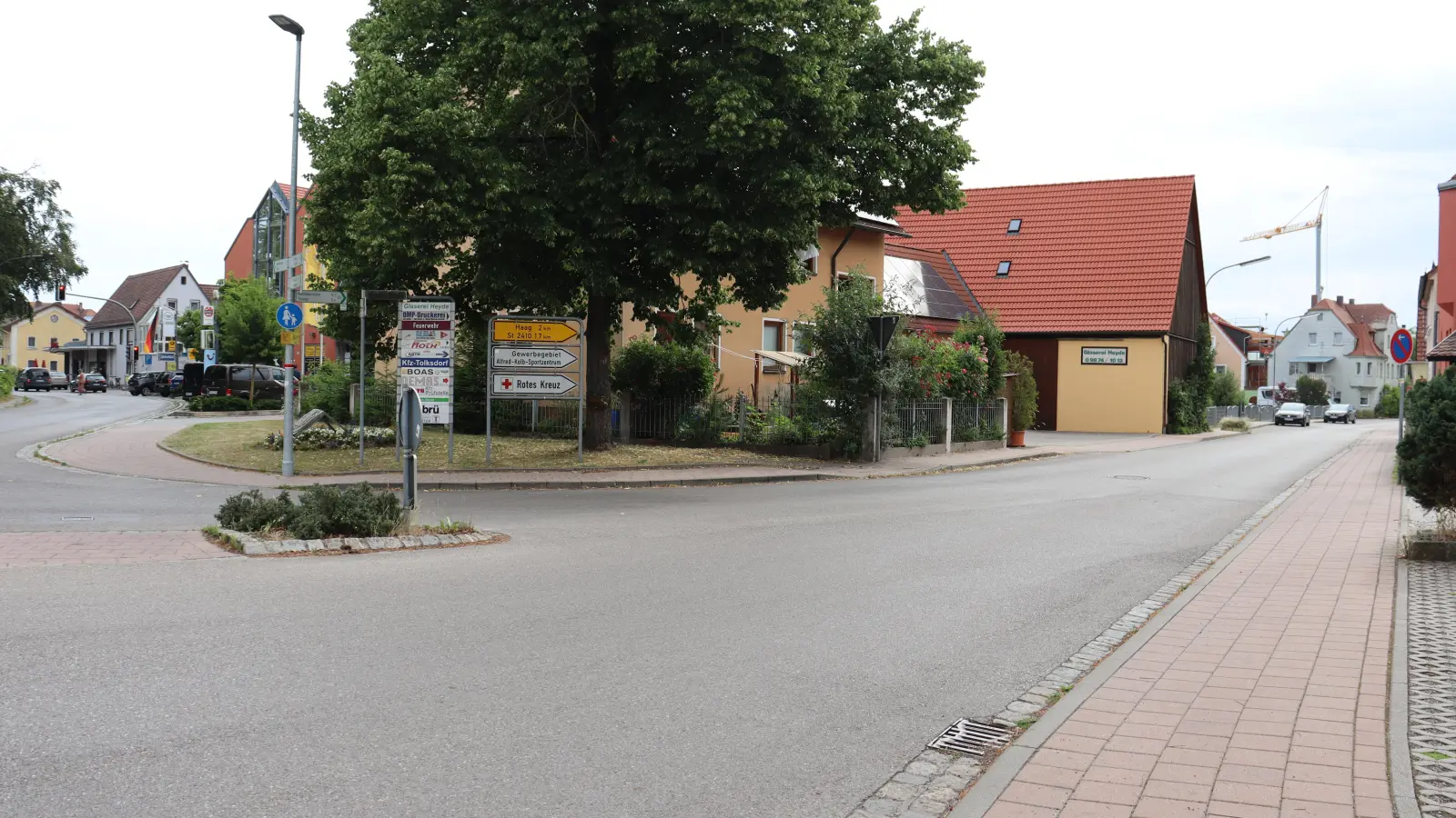 In der Heilsbronner Straße in Neuendettelsau kam es zu einem Streit, bei dem ein Messer gezogen wurde. (Foto: Antonia Müller)