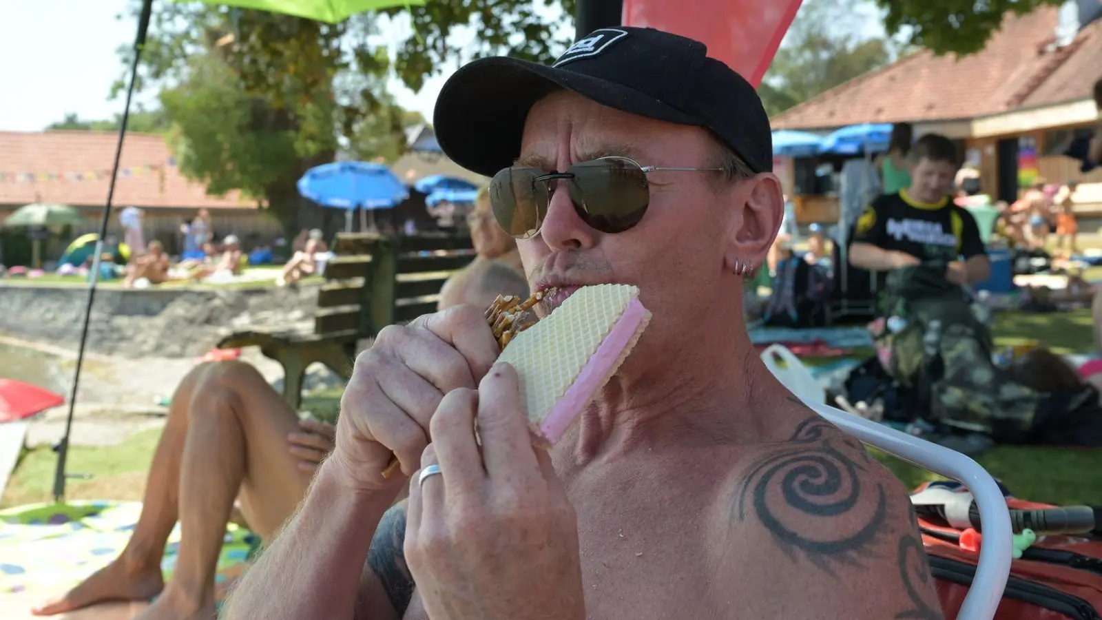 „Schmeckt toll.“ (Foto: Malin Wunderlich/dpa)