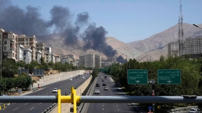 Seit Freitag sind Israel und der Iran im Krieg. (Archivbild) (Foto: Vahid Salemi/AP/dpa)