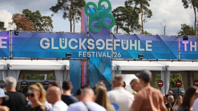 Auch am zweiten Festivaltags sorgte der Streit um Alphaville abseits der guten Stimmung auf dem Ring und der ausverkauften Tickets für Debatten. (Foto: Sascha Thelen/dpa)
