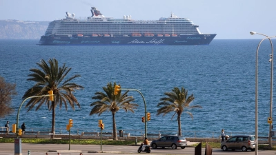 Die ursprünglich abgesagten Reisen der „Mein Schiff 4“ ab dem 17. Mai 2026 ab Triest sowie der „Mein Schiff 5“ ab dem 15. Mai 2026 ab Heraklion können nun doch wie geplant stattfinden. (Foto: Clara Margais/dpa/dpa-tmn)