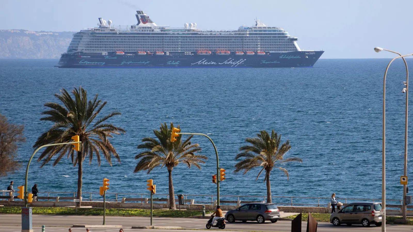 Die ursprünglich abgesagten Reisen der „Mein Schiff 4“ ab dem 17. Mai 2026 ab Triest sowie der „Mein Schiff 5“ ab dem 15. Mai 2026 ab Heraklion können nun doch wie geplant stattfinden. (Foto: Clara Margais/dpa/dpa-tmn)