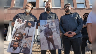 Die Familie will dem Getöteten ein Gesicht geben. (Foto: Boris Roessler/dpa)