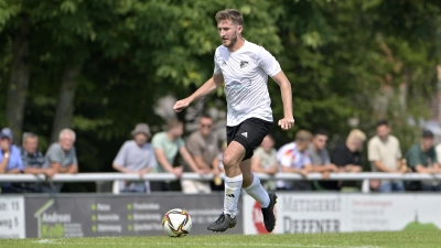 Felix Semmlinger erzielte drei der vier Arberger Tore beim Heimsieg über den ESV Ansbach-Eyb. (Foto: Martin Rügner)