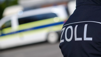 Die Finanzkontrolle Schwarzarbeit soll schlagkräftiger gegen schwere Wirtschaftskriminalität und organisierte Kriminalität vorgehen können. (Symbolbild) (Foto: Julian Stratenschulte/dpa)
